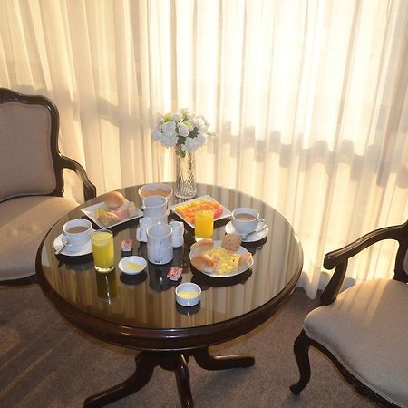 Suites Plaza Las Flores リマ エクステリア 写真