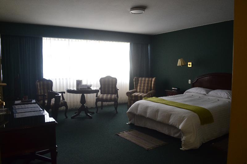 Suites Plaza Las Flores リマ エクステリア 写真