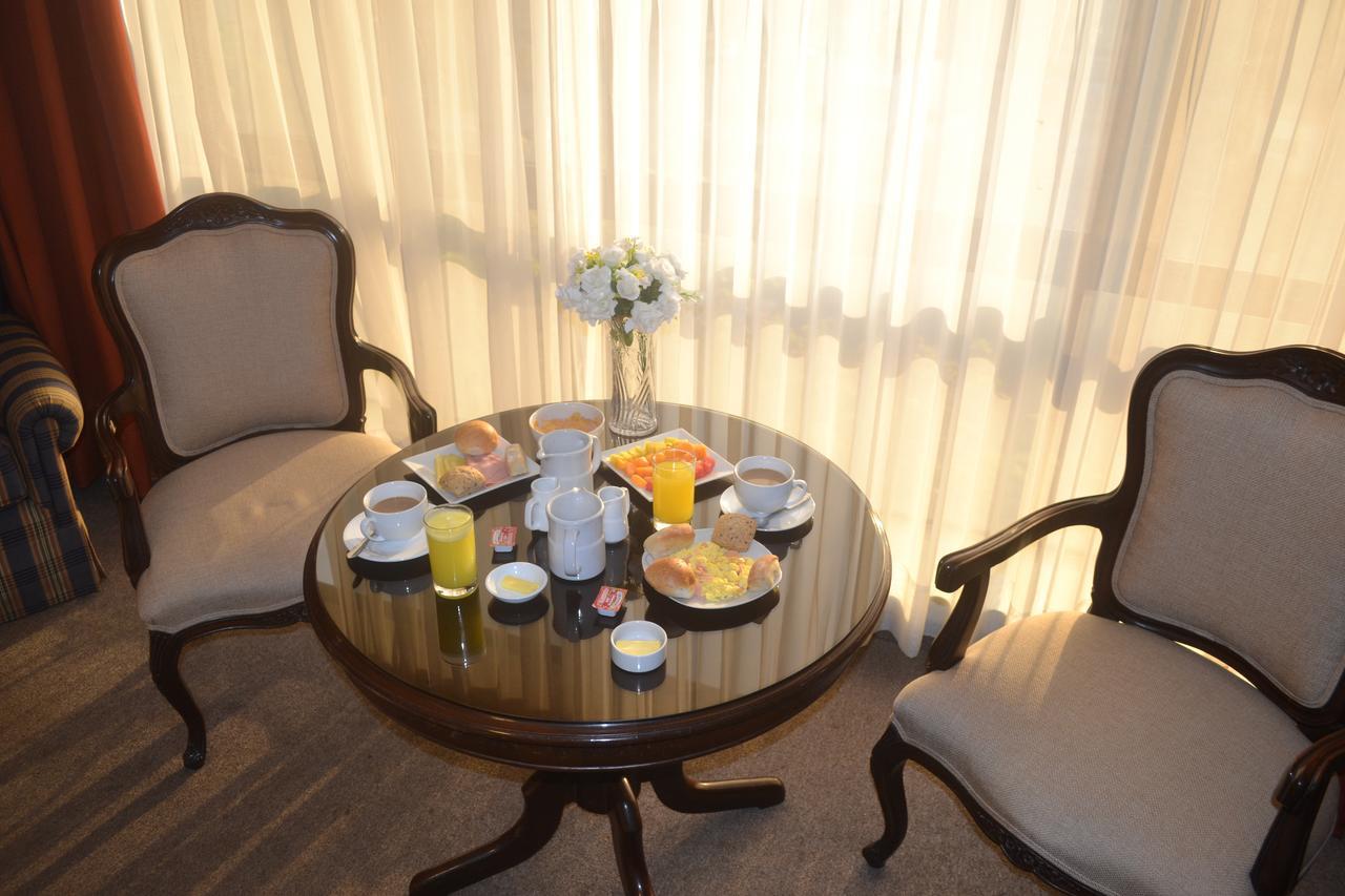Suites Plaza Las Flores リマ エクステリア 写真