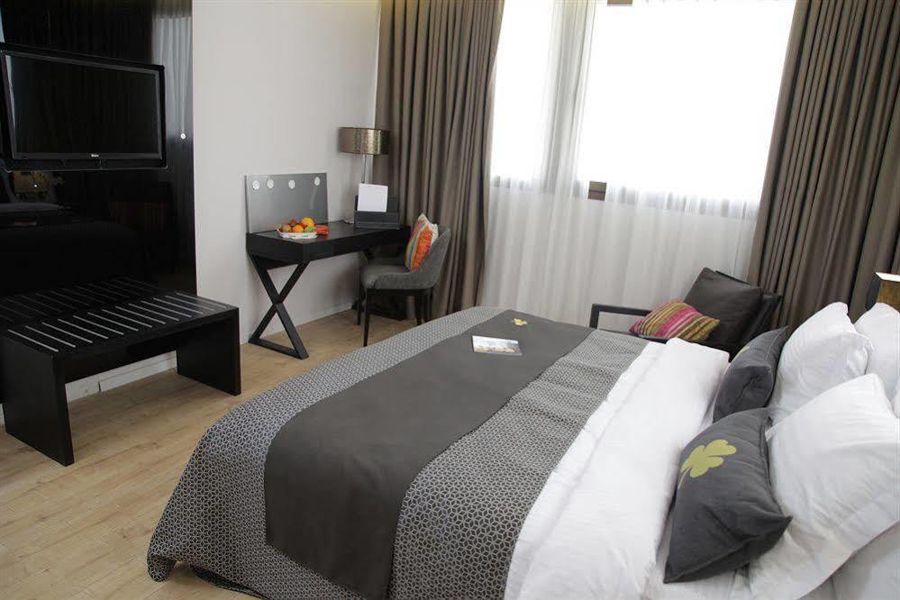 Suites Plaza Las Flores リマ エクステリア 写真